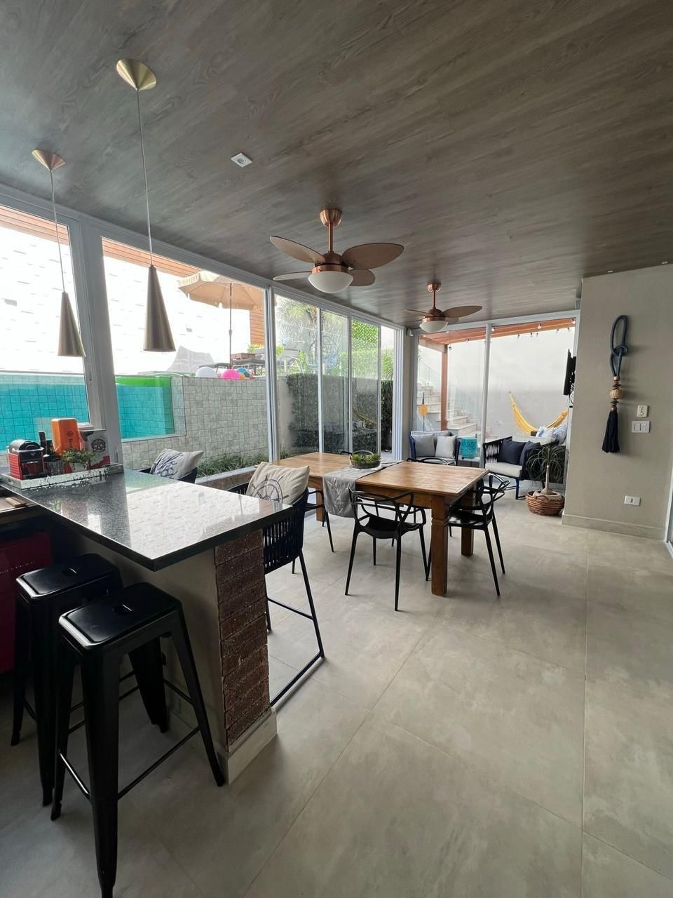 Casa para alugar com 4 quartos, 400m² - Foto 6