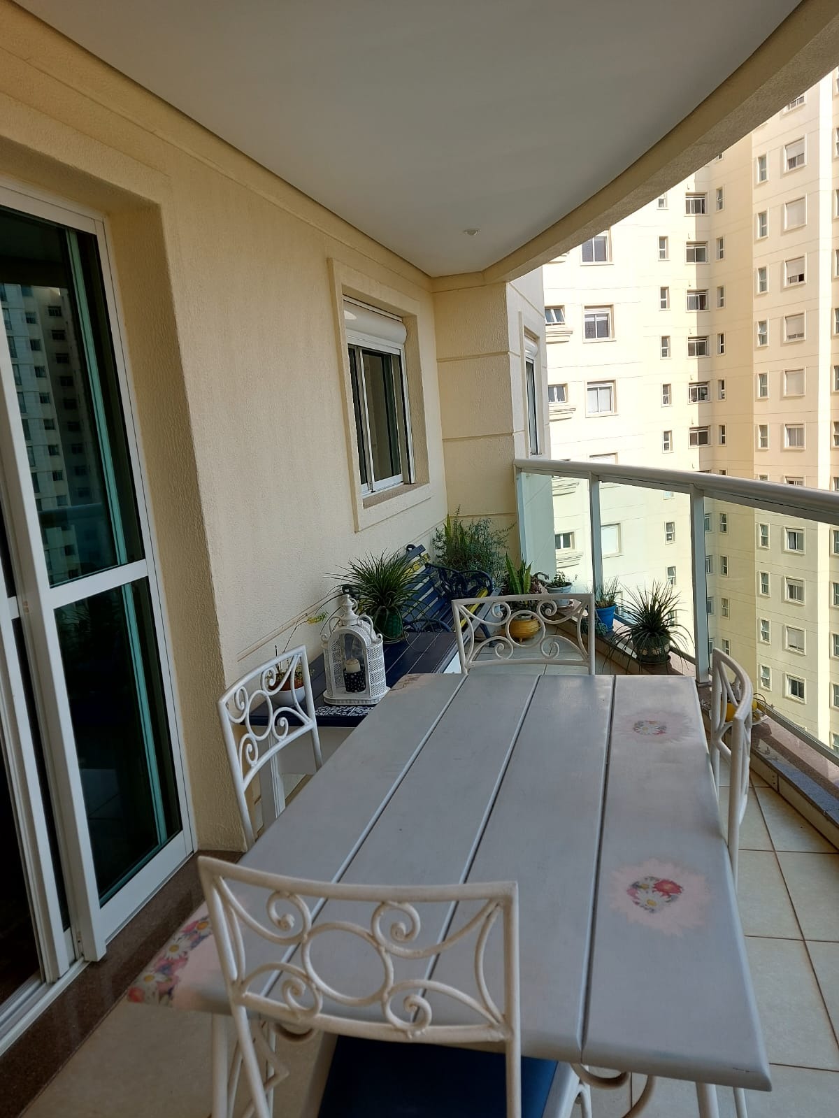 Apartamento para alugar com 2 quartos, 133m² - Foto 1