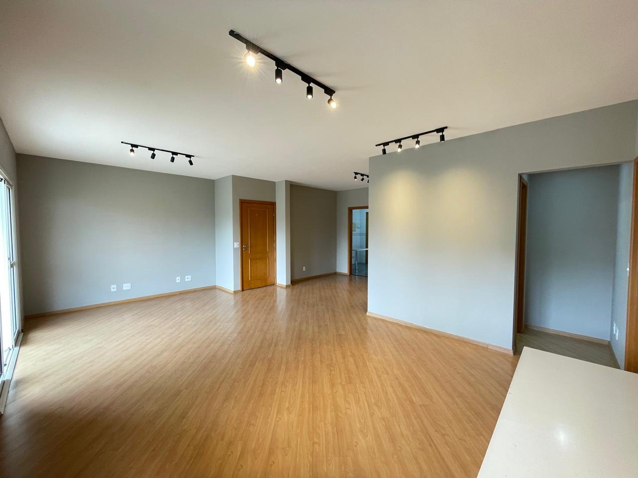 Apartamento à venda com 3 quartos, 139m² - Foto 5