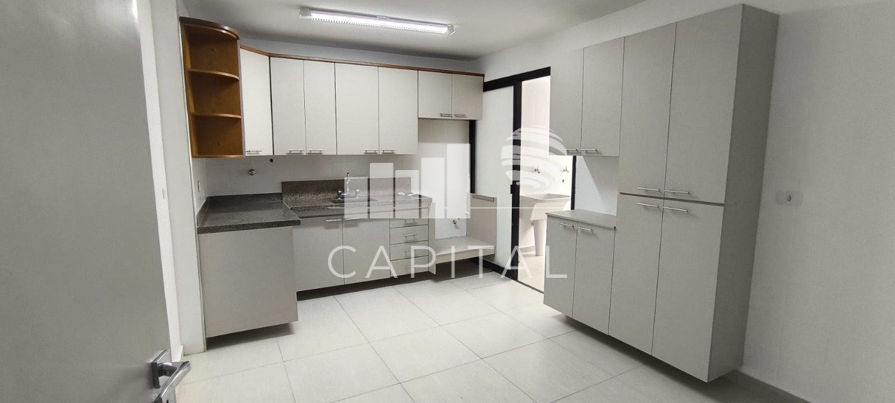 Apartamento para alugar com 3 quartos, 165m² - Foto 9