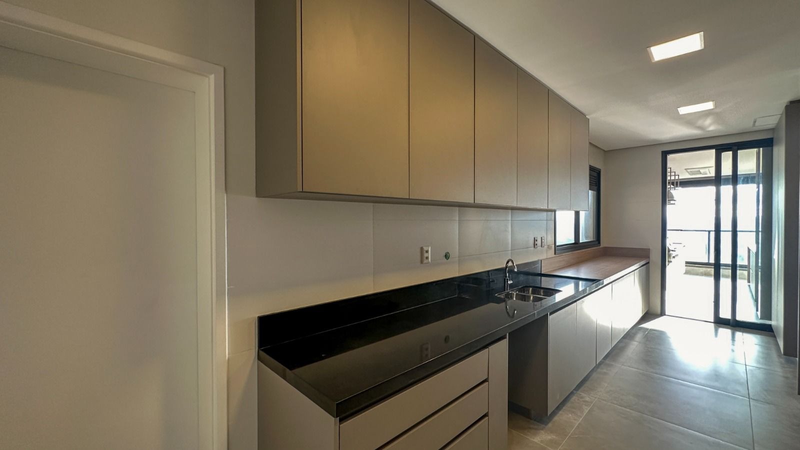 Apartamento à venda com 4 quartos, 344m² - Foto 23