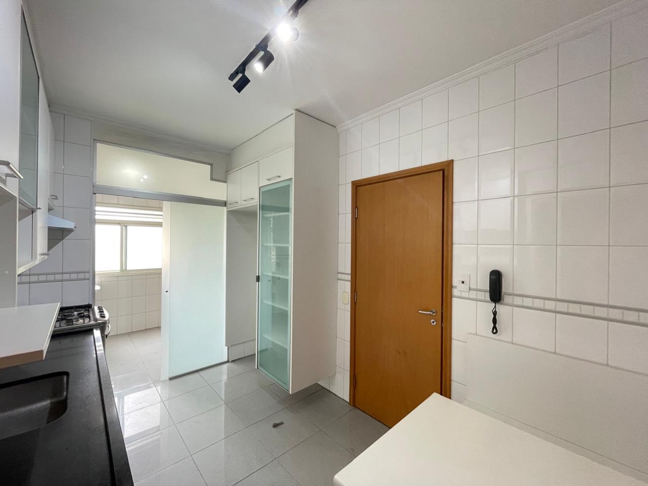 Apartamento à venda com 3 quartos, 139m² - Foto 13