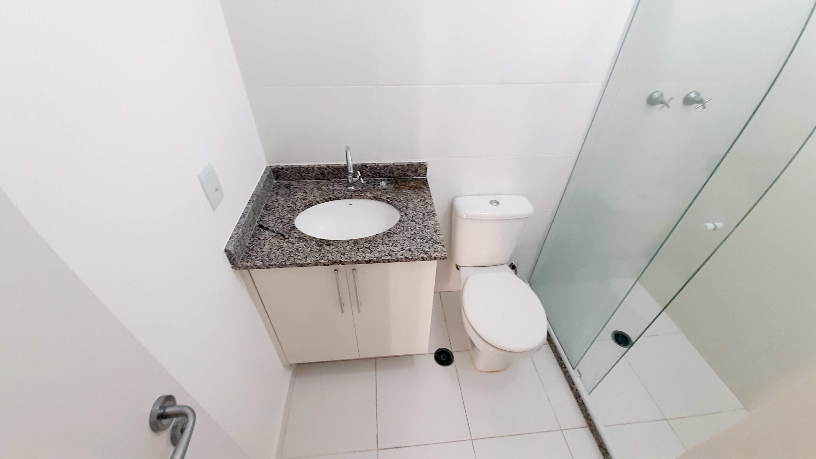 Apartamento para alugar com 2 quartos, 69m² - Foto 11