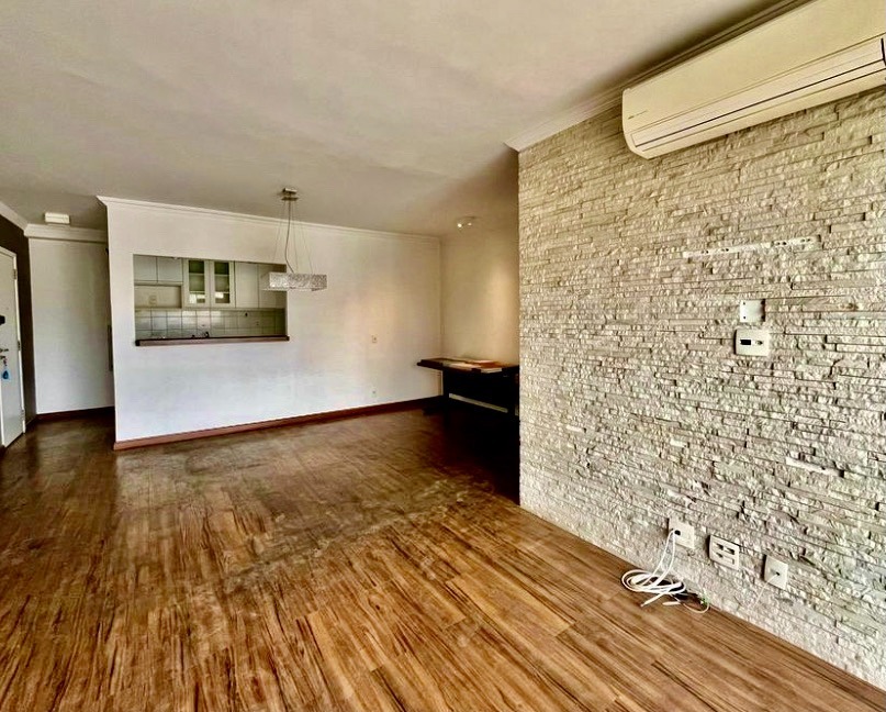 Apartamento à venda com 3 quartos, 110m² - Foto 2