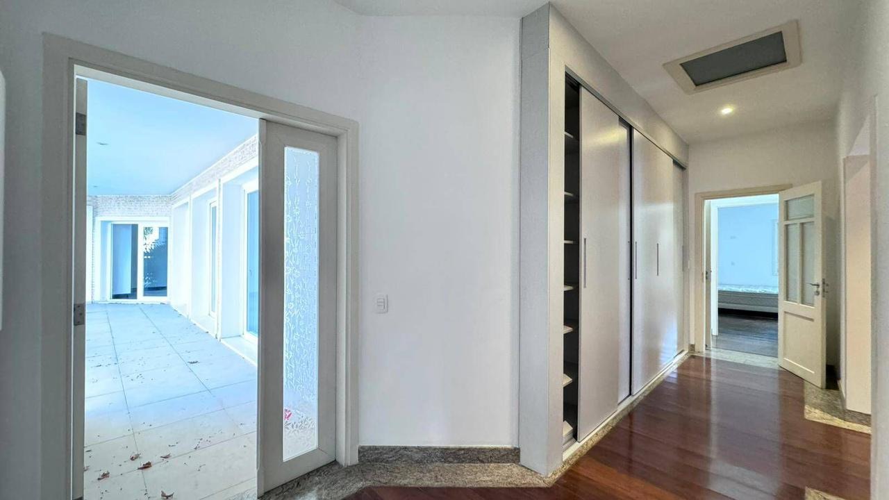 Casa de Condomínio para alugar com 4 quartos, 515m² - Foto 16