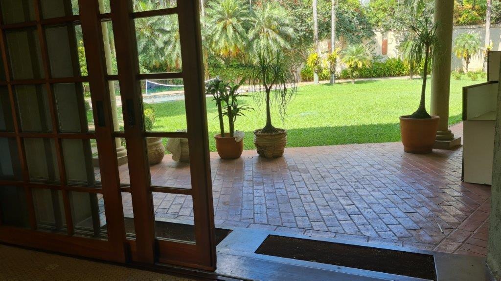 Casa à venda com 4 quartos, 650m² - Foto 9