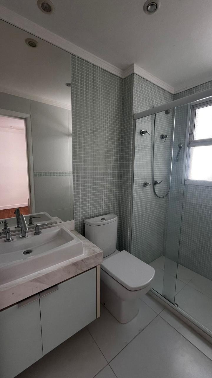 Apartamento para alugar com 3 quartos, 196m² - Foto 17