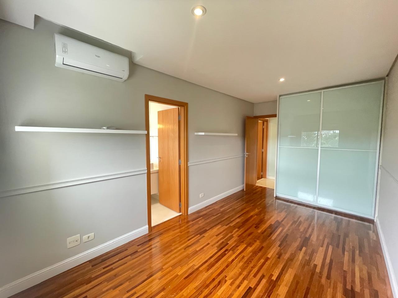 Apartamento para alugar com 3 quartos, 181m² - Foto 35