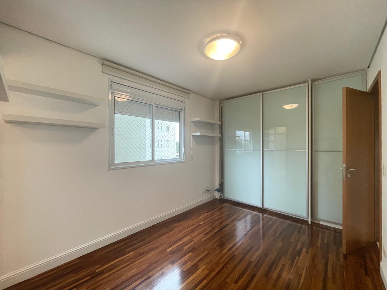 Apartamento para alugar com 3 quartos, 181m² - Foto 39