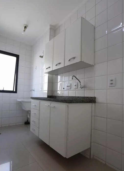 Apartamento para alugar com 2 quartos, 70m² - Foto 2