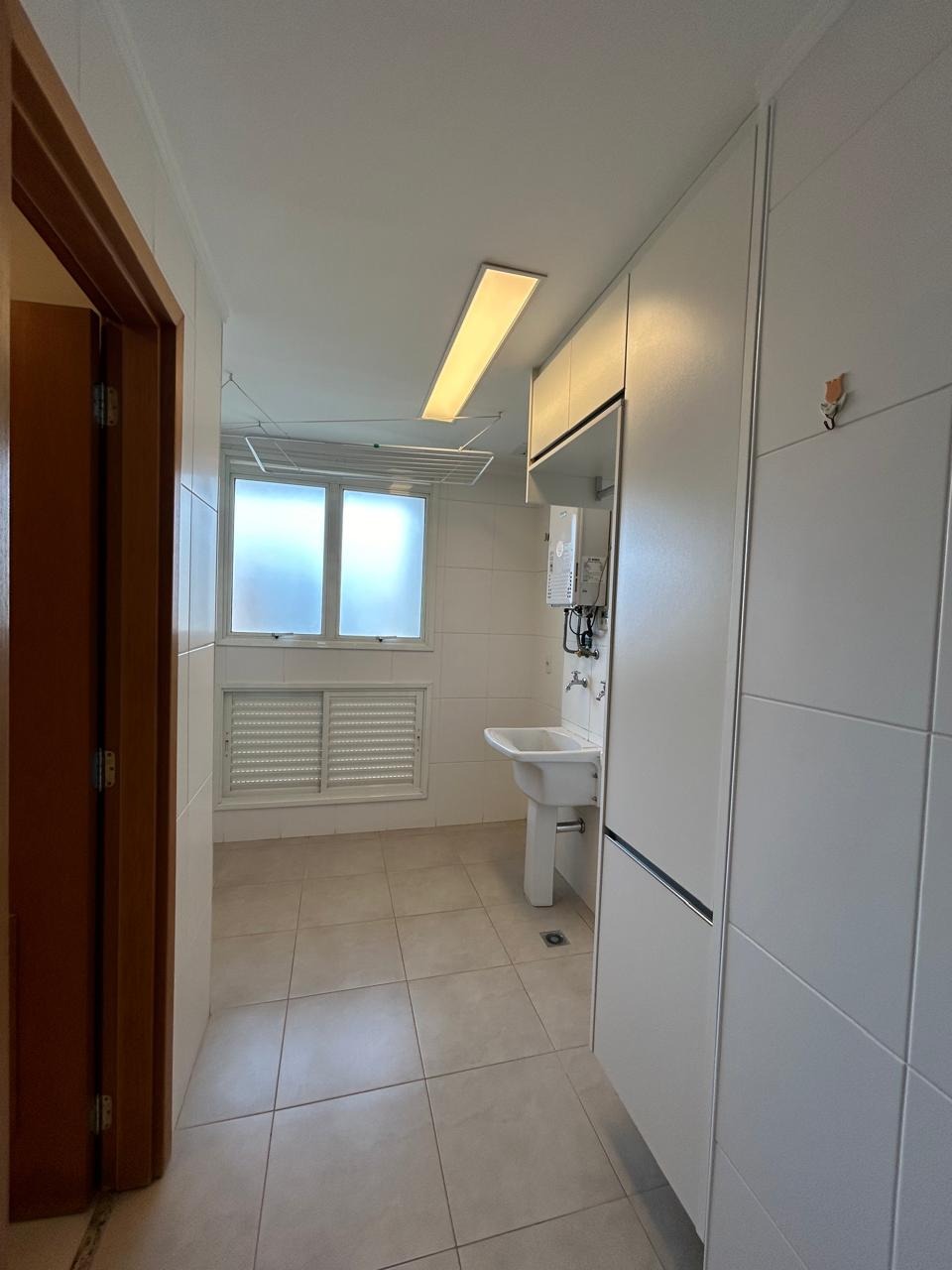 Apartamento à venda com 3 quartos, 172m² - Foto 9