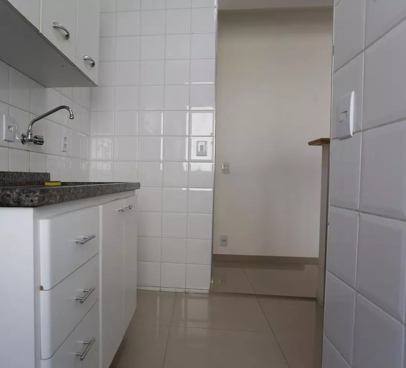 Apartamento para alugar com 2 quartos, 70m² - Foto 3