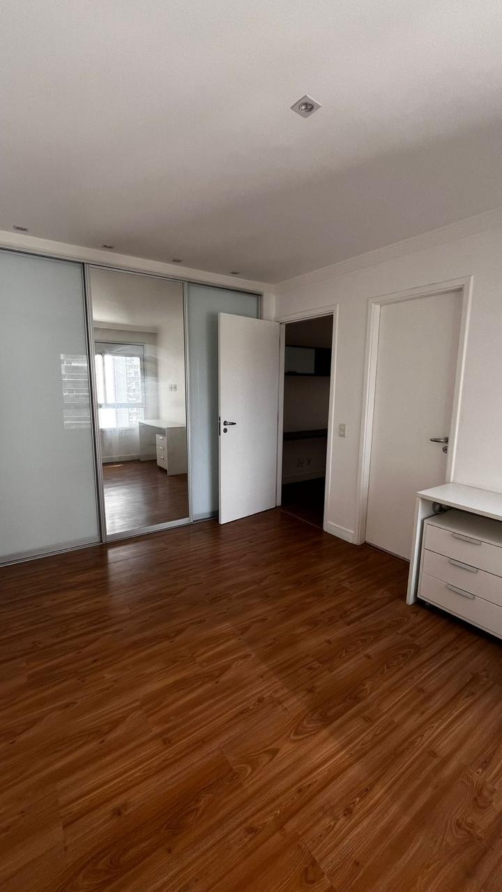 Apartamento para alugar com 3 quartos, 196m² - Foto 14