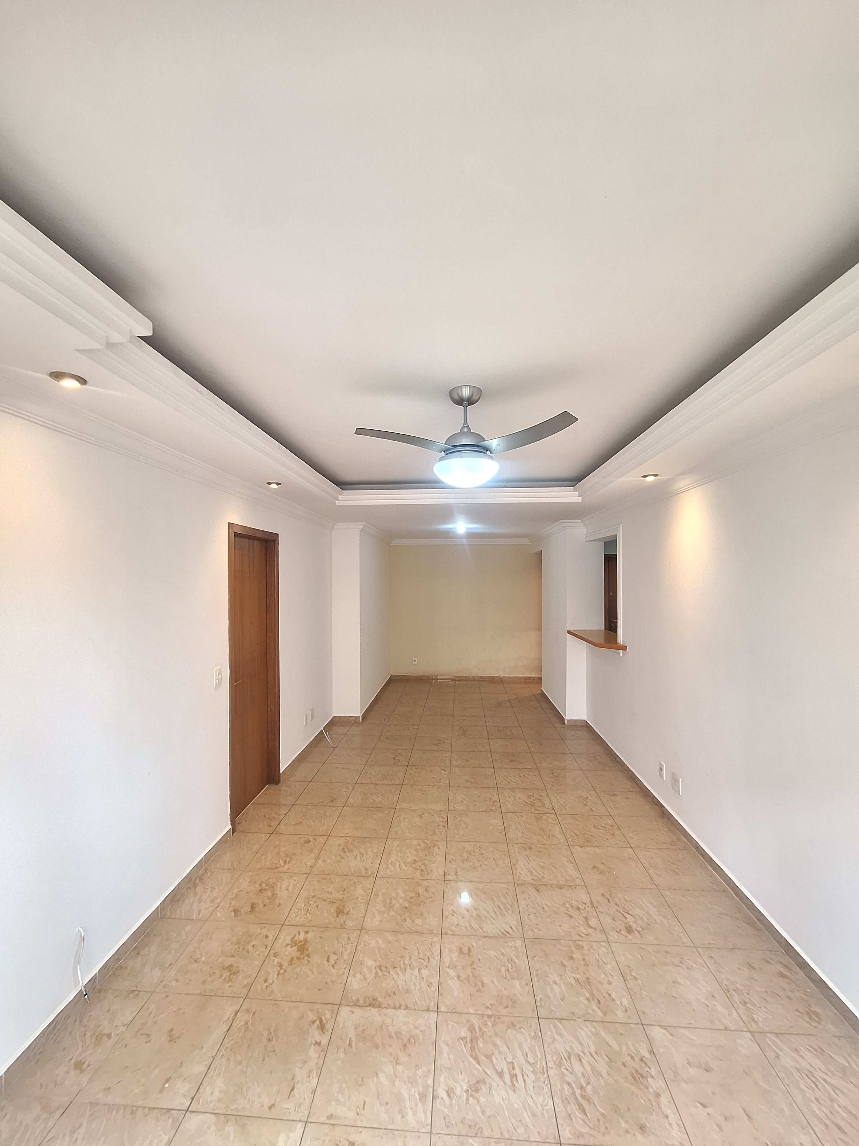 Apartamento para alugar com 2 quartos, 63m² - Foto 3