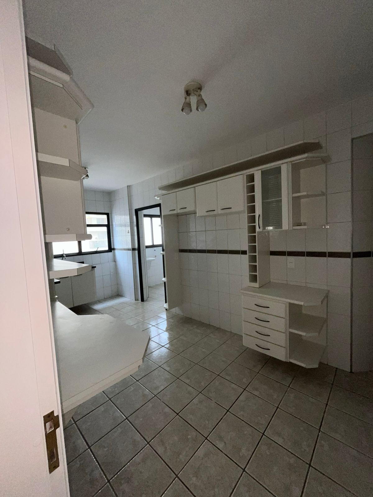 Apartamento para alugar com 3 quartos, 164m² - Foto 4