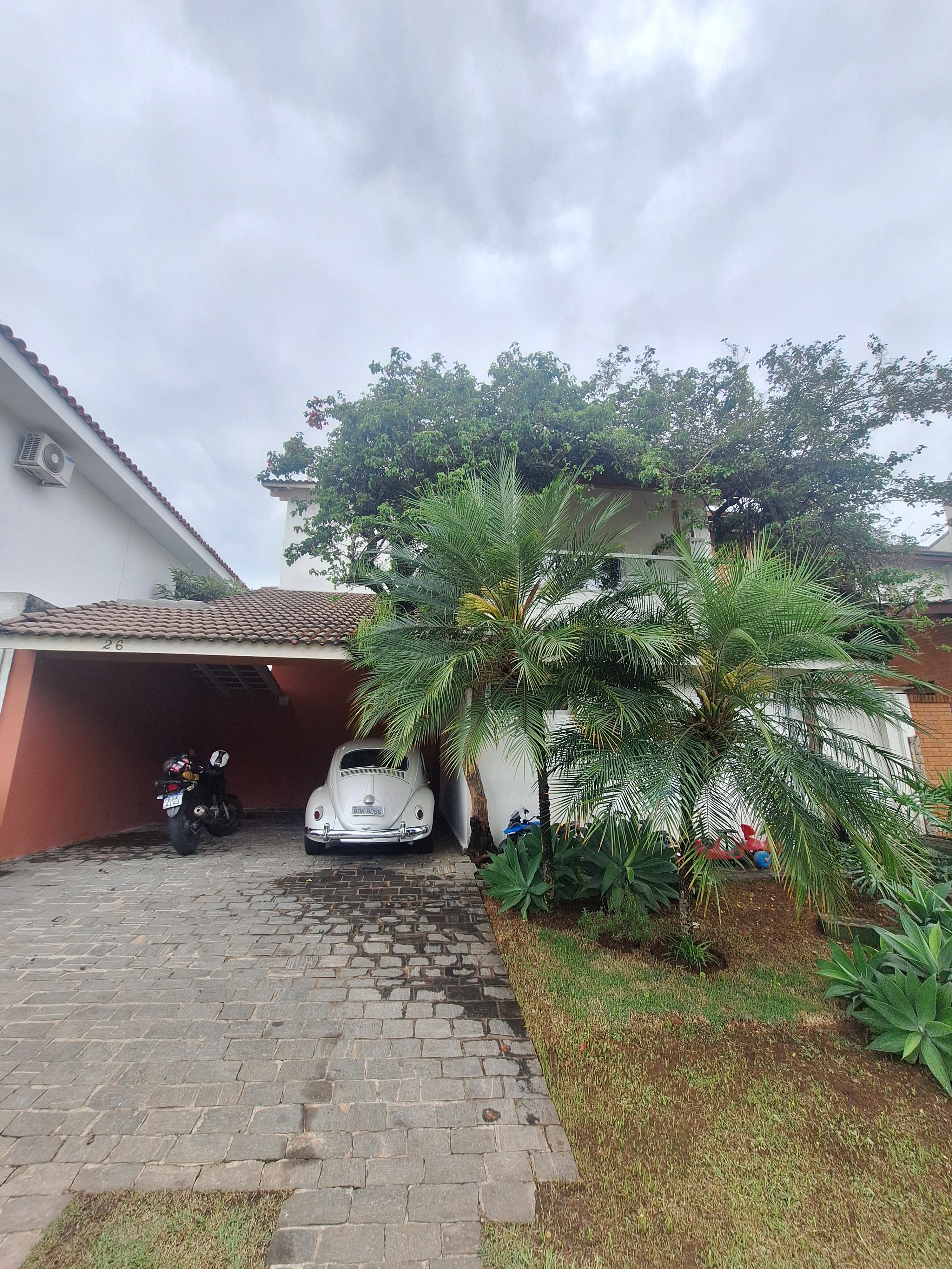 Casa para alugar com 3 quartos, 247m² - Foto 2