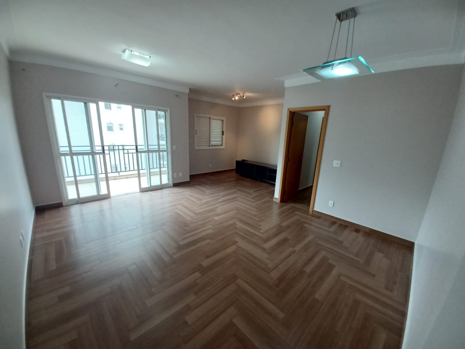 Apartamento para alugar com 2 quartos, 101m² - Foto 1