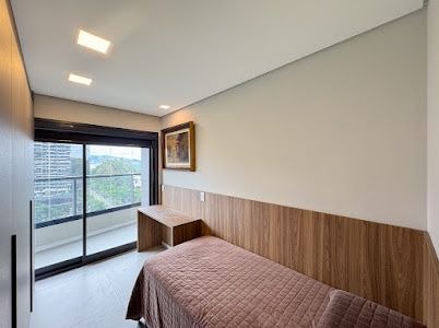 Apartamento para alugar com 2 quartos, 75m² - Foto 12