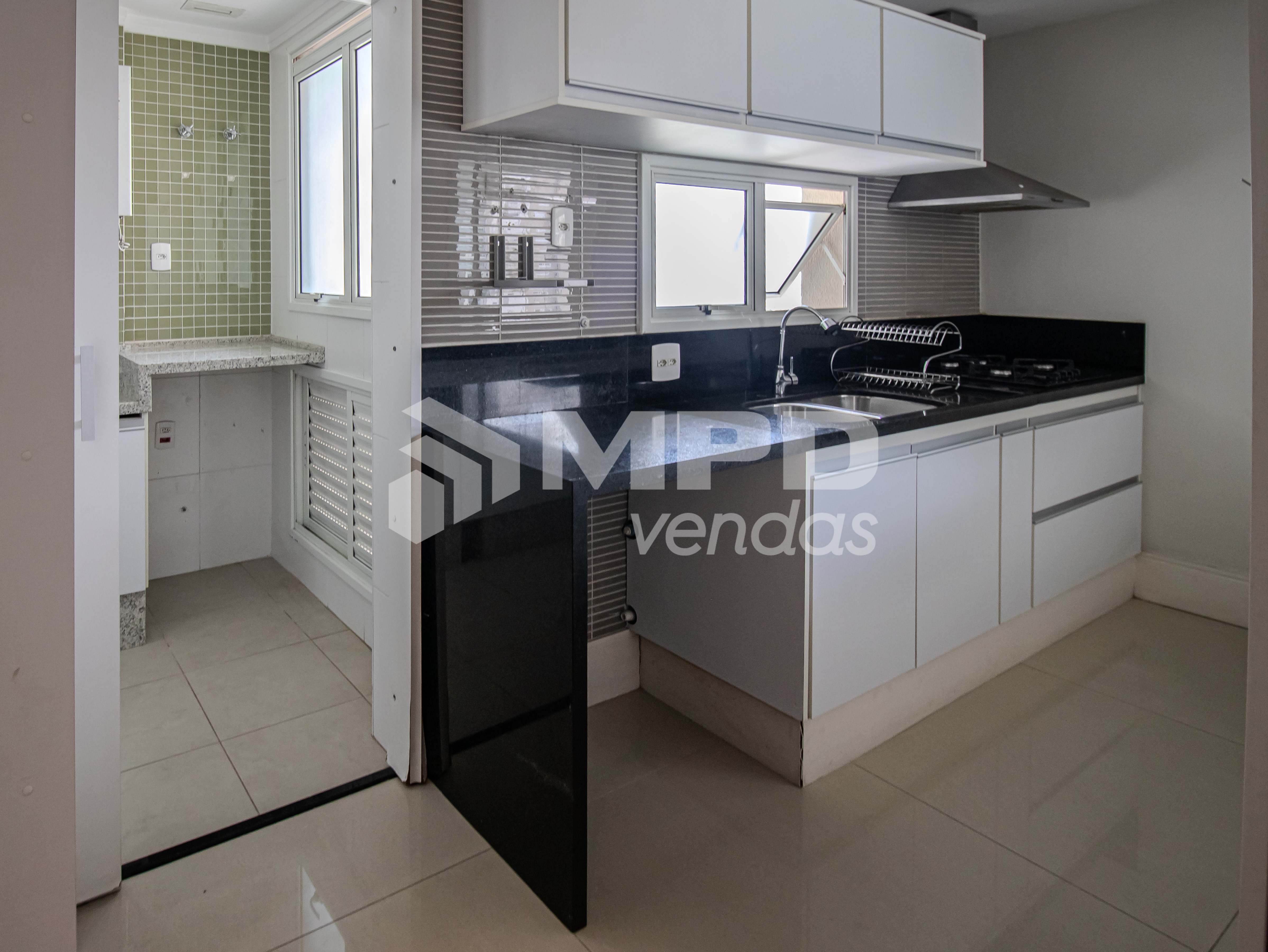 Apartamento à venda com 3 quartos, 156m² - Foto 10