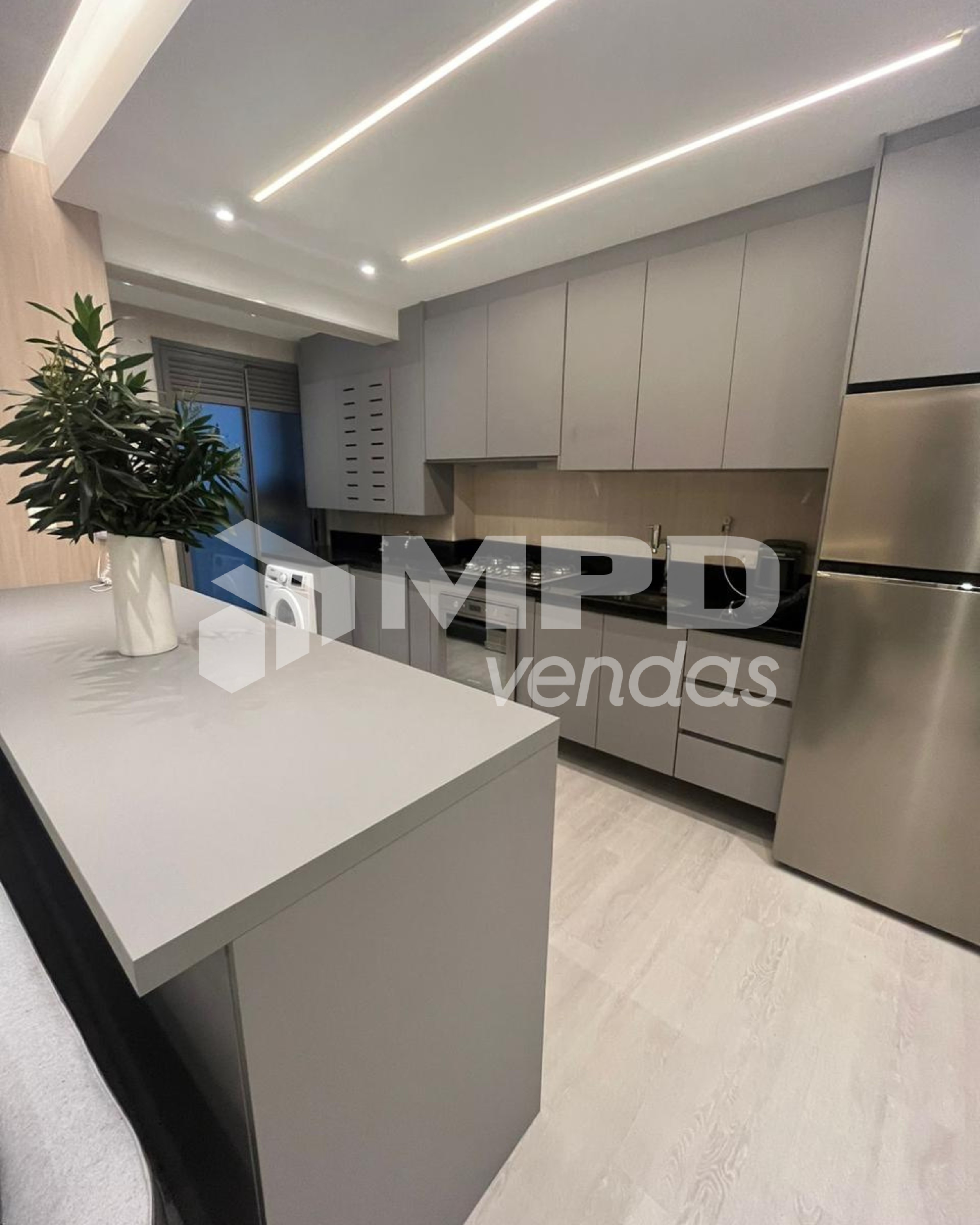 Apartamento à venda com 2 quartos, 95m² - Foto 5