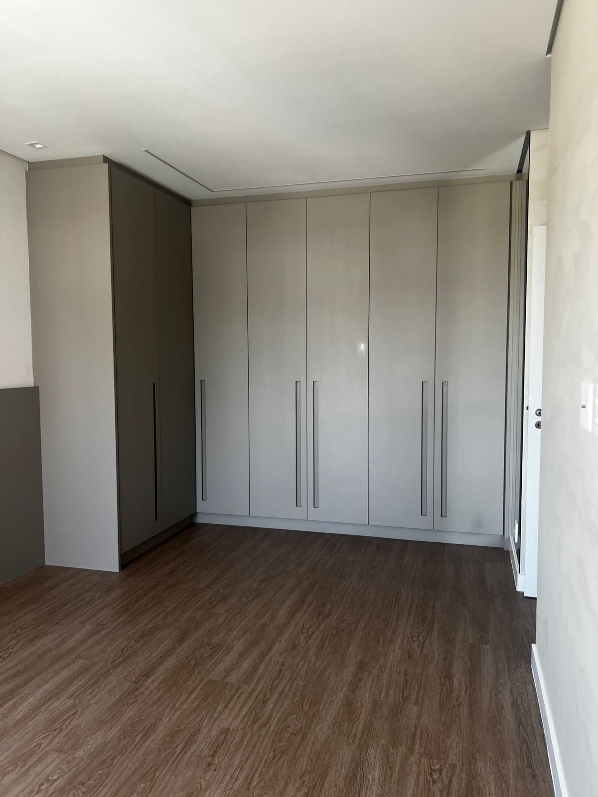 Apartamento para alugar com 2 quartos, 95m² - Foto 8