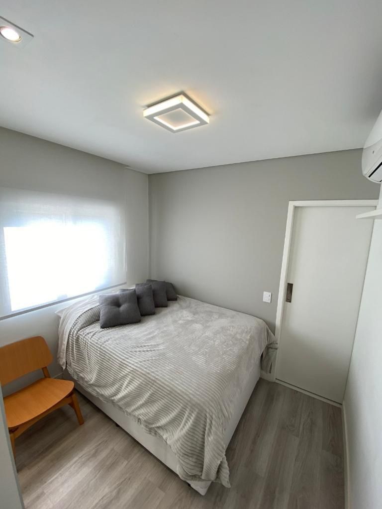 Apartamento para alugar com 2 quartos, 98m² - Foto 15