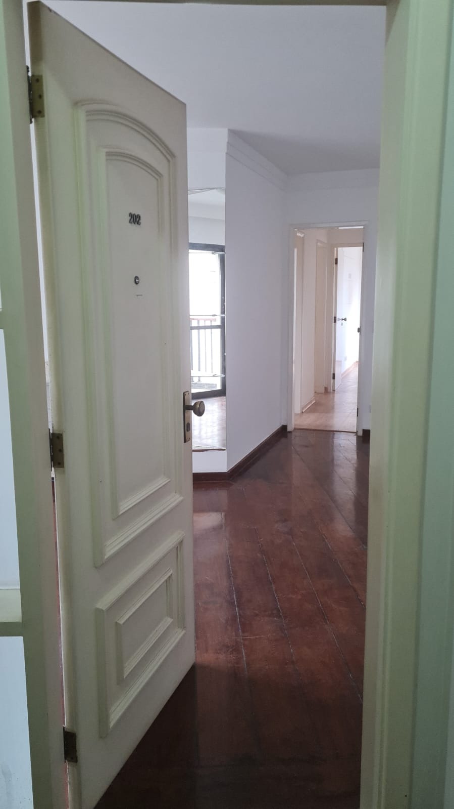 Apartamento para alugar com 3 quartos, 112m² - Foto 3