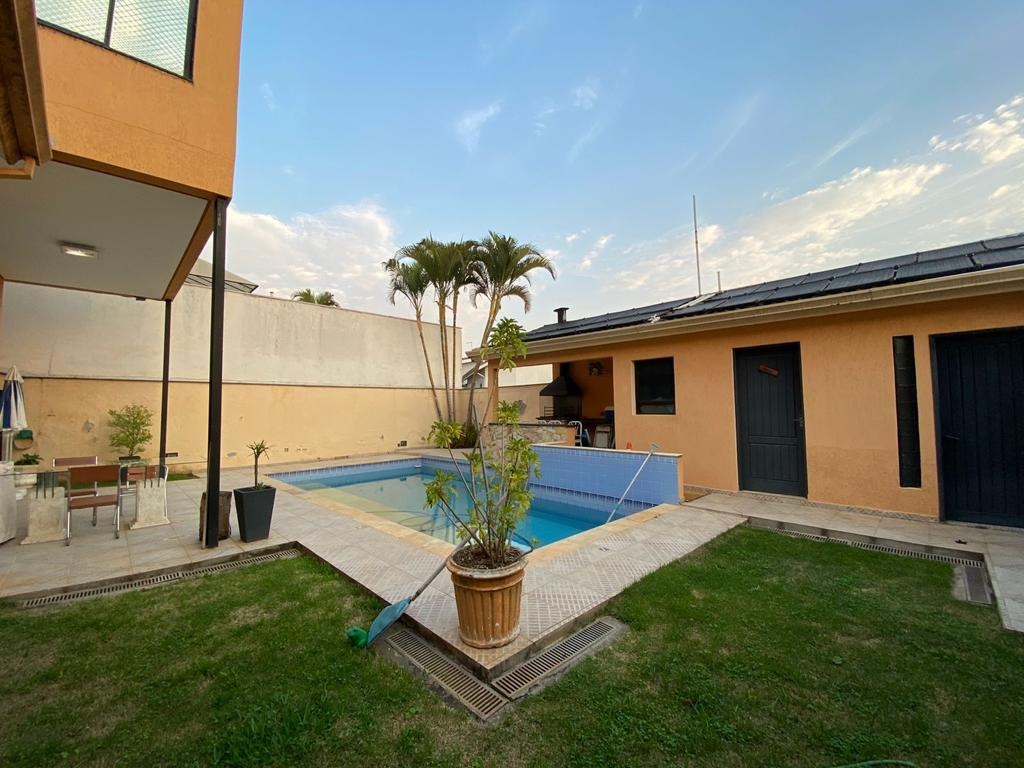 Casa à venda com 4 quartos, 400m² - Foto 31