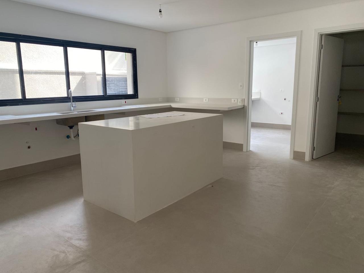 Casa à venda com 4 quartos, 276m² - Foto 8