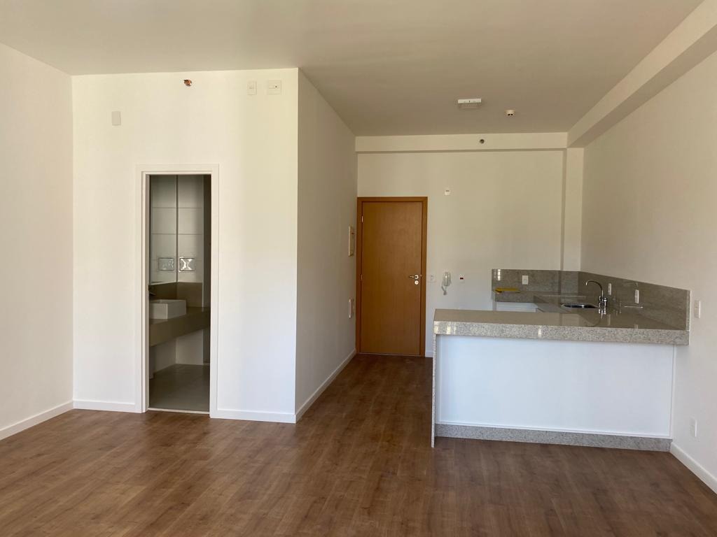 Apartamento à venda com 1 quarto, 45m² - Foto 2