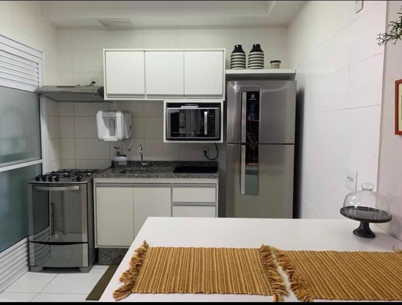 Apartamento à venda com 2 quartos, 75m² - Foto 2