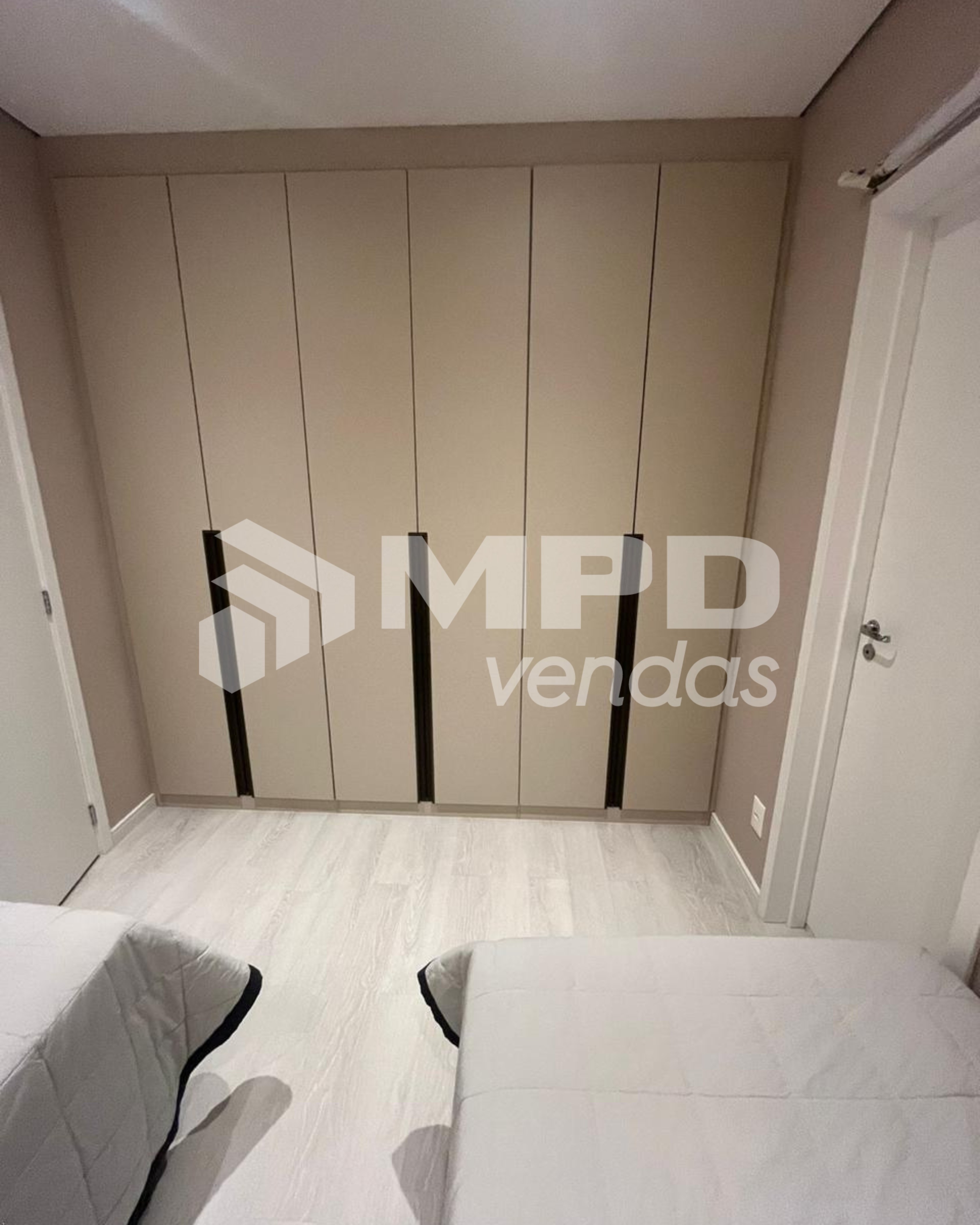 Apartamento à venda com 2 quartos, 95m² - Foto 7