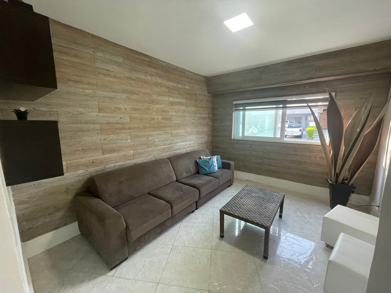 Casa à venda e aluguel com 4 quartos, 234m² - Foto 5