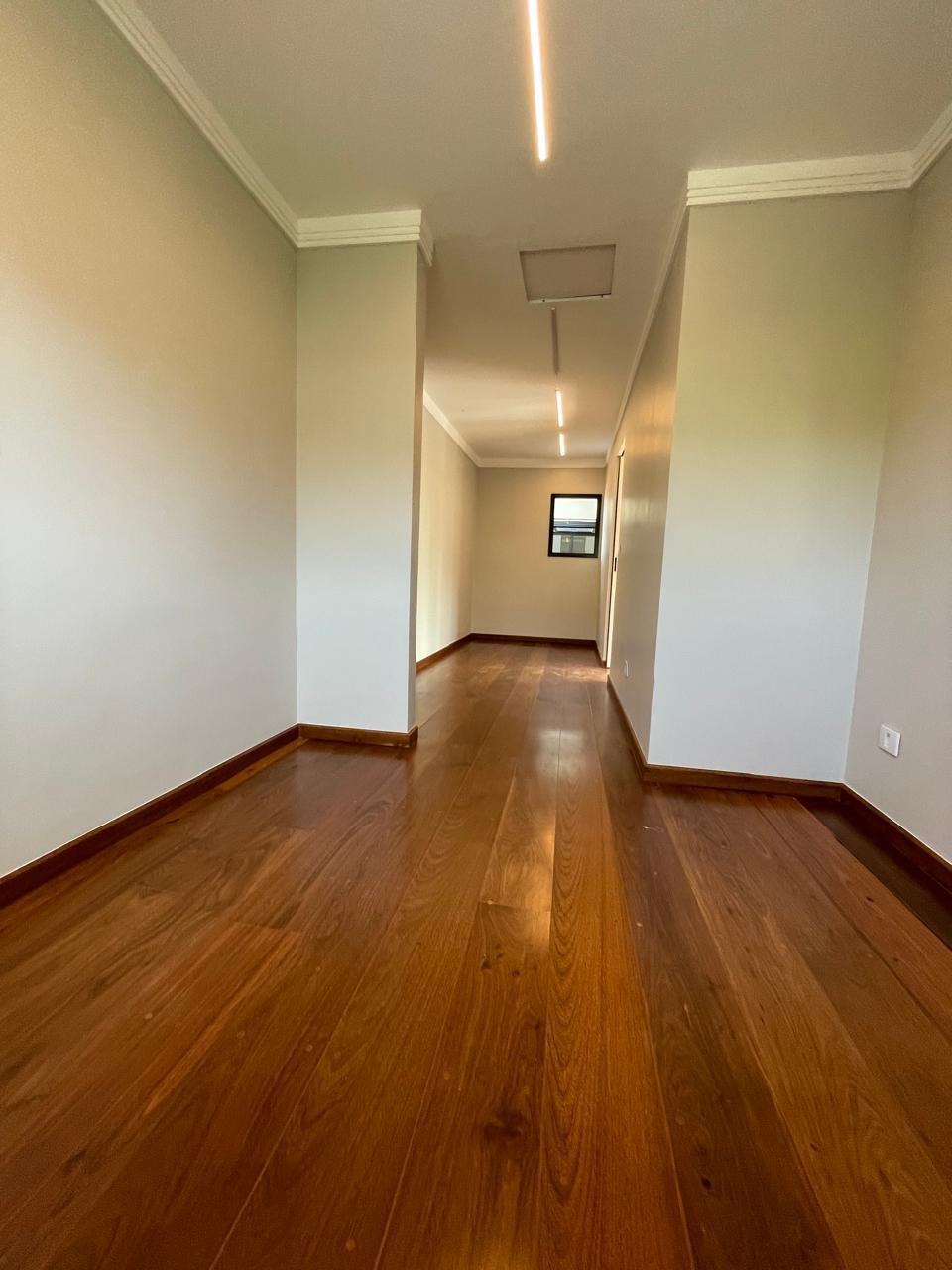 Casa à venda com 4 quartos, 460m² - Foto 17