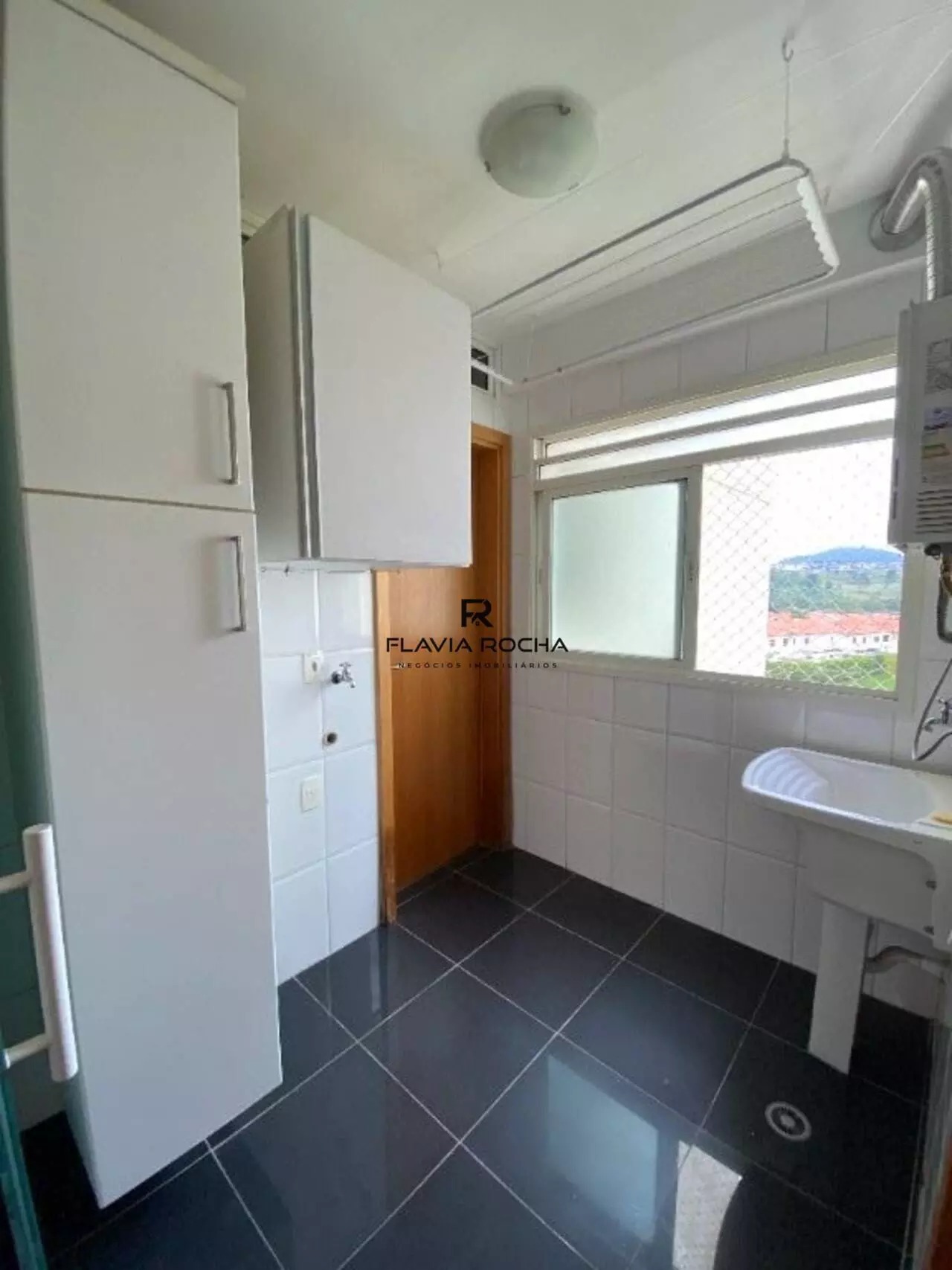 Apartamento para alugar com 3 quartos, 113m² - Foto 11