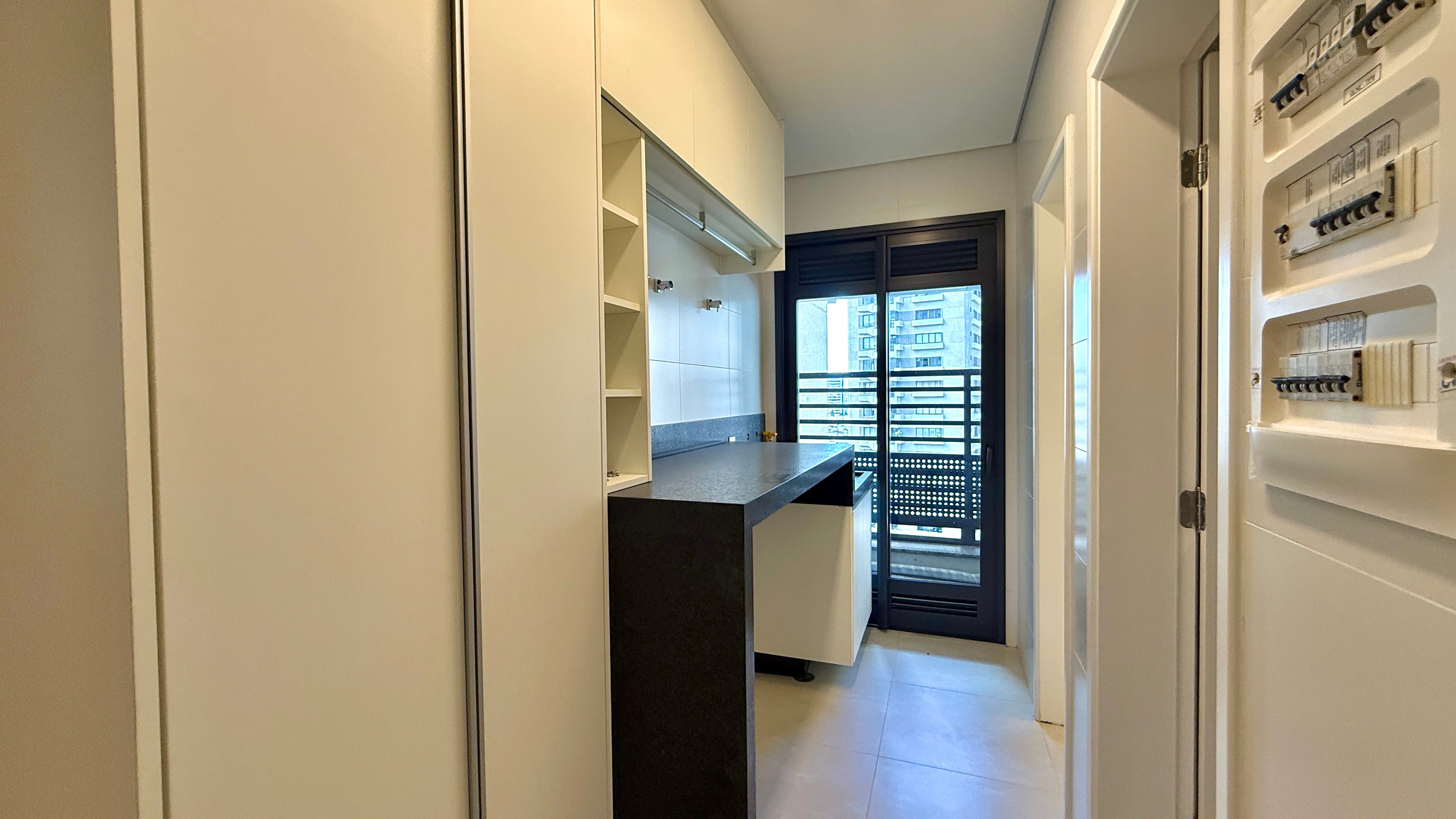 Apartamento à venda com 4 quartos, 281m² - Foto 17