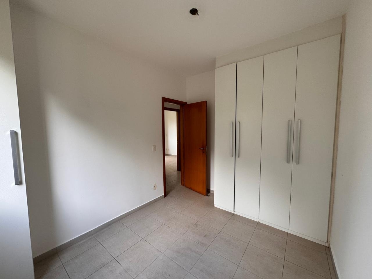 Apartamento à venda com 2 quartos, 100m² - Foto 13