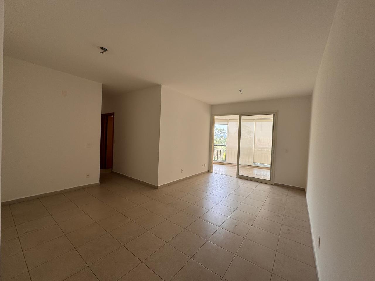 Apartamento à venda com 2 quartos, 100m² - Foto 4