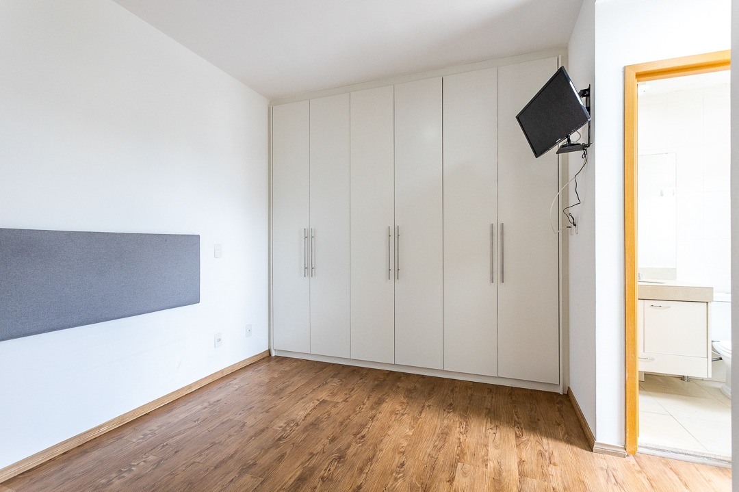 Apartamento à venda com 2 quartos, 72m² - Foto 27