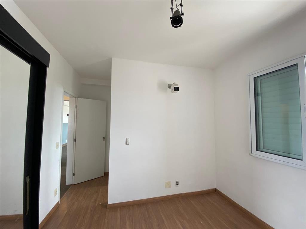 Apartamento para alugar com 3 quartos, 72m² - Foto 9