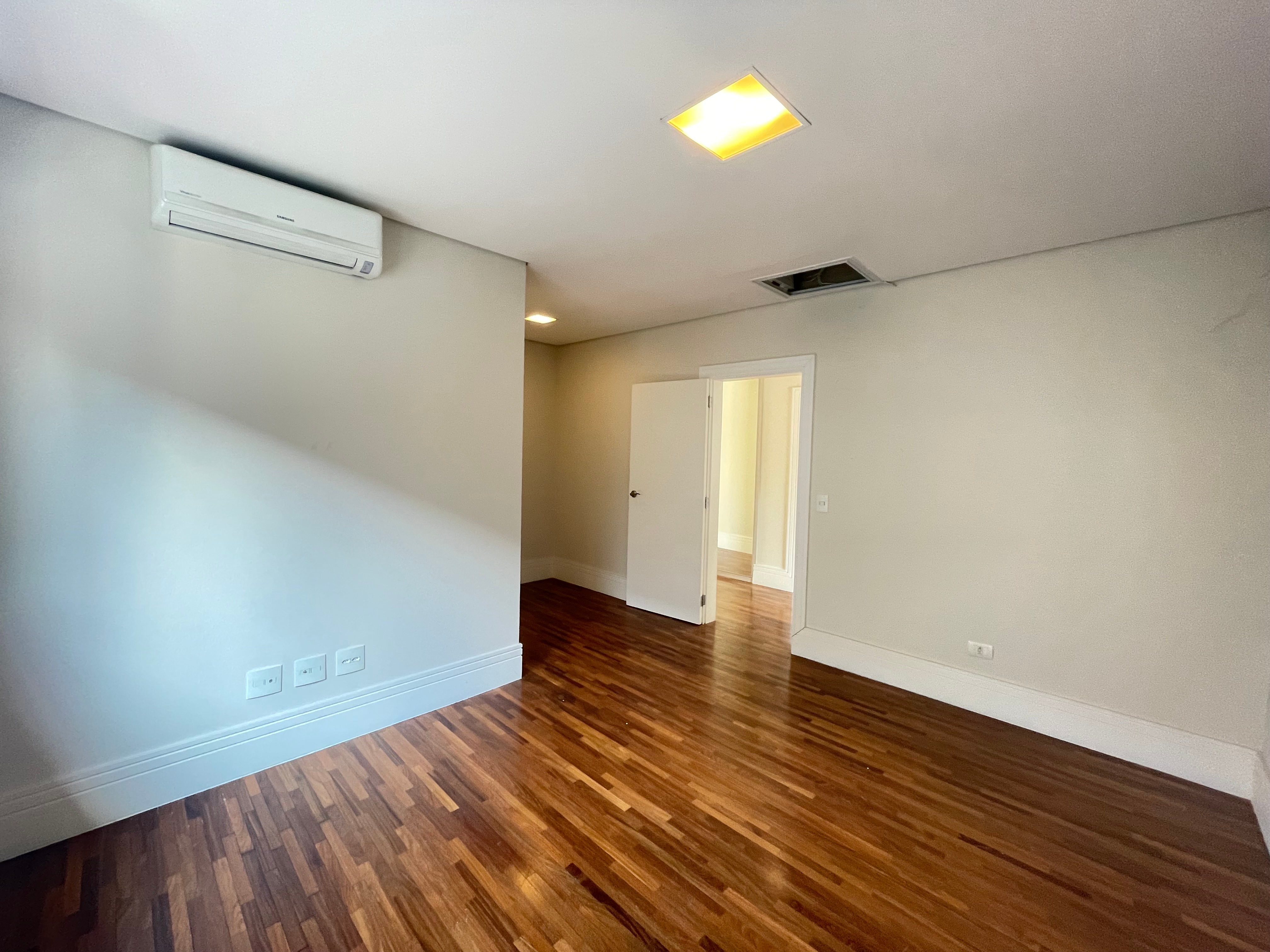 Casa de Condomínio à venda com 4 quartos, 450m² - Foto 46