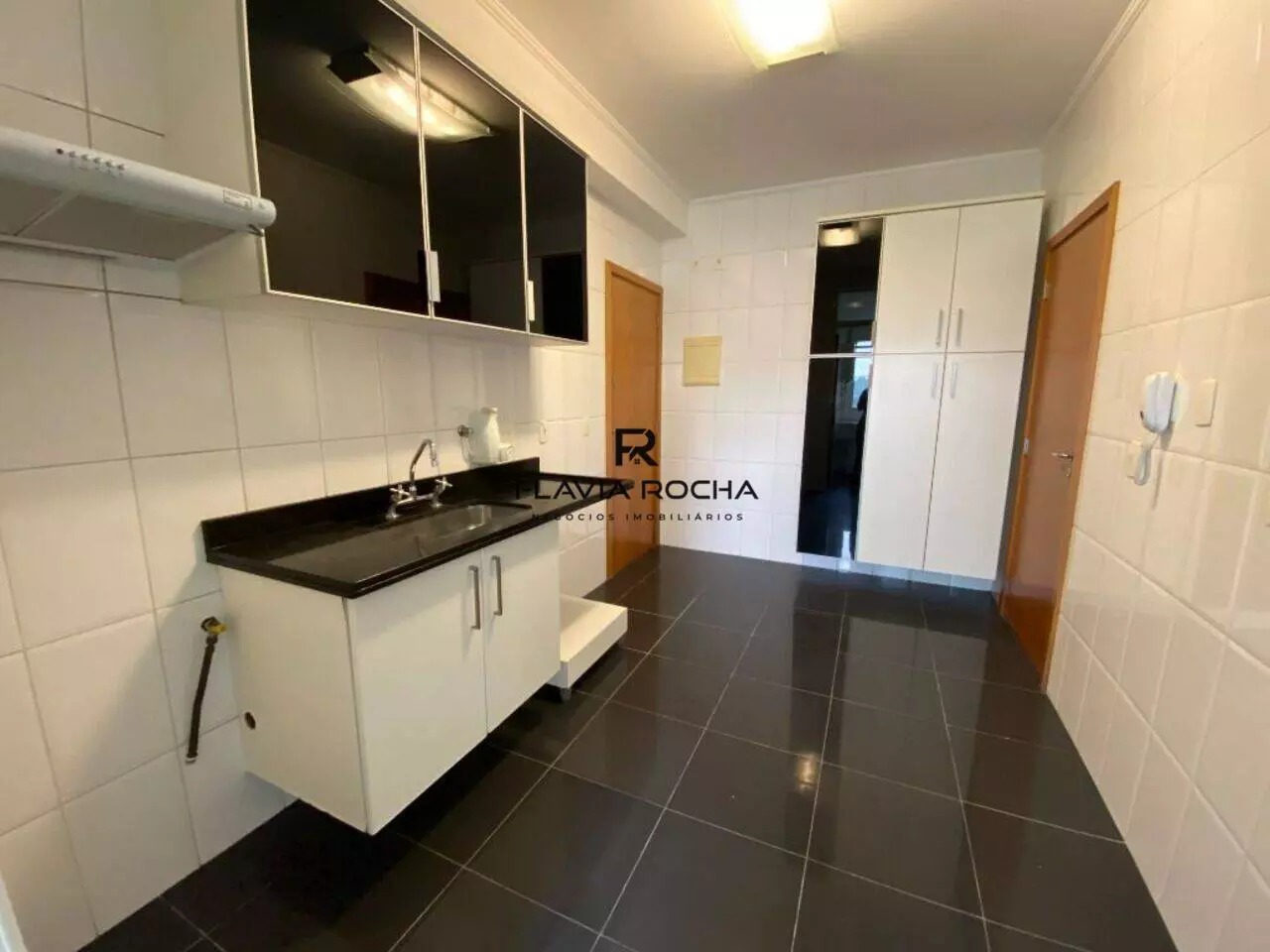 Apartamento para alugar com 3 quartos, 113m² - Foto 8