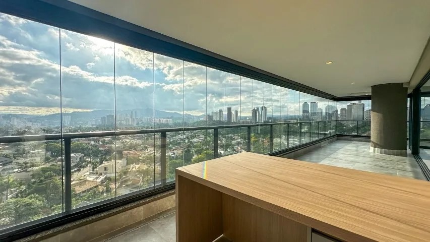 Apartamento à venda com 4 quartos, 344m² - Foto 1