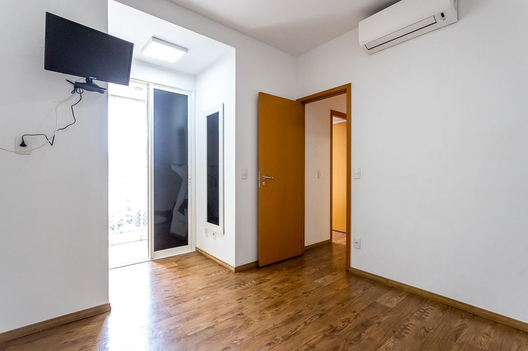 Apartamento à venda com 2 quartos, 72m² - Foto 29