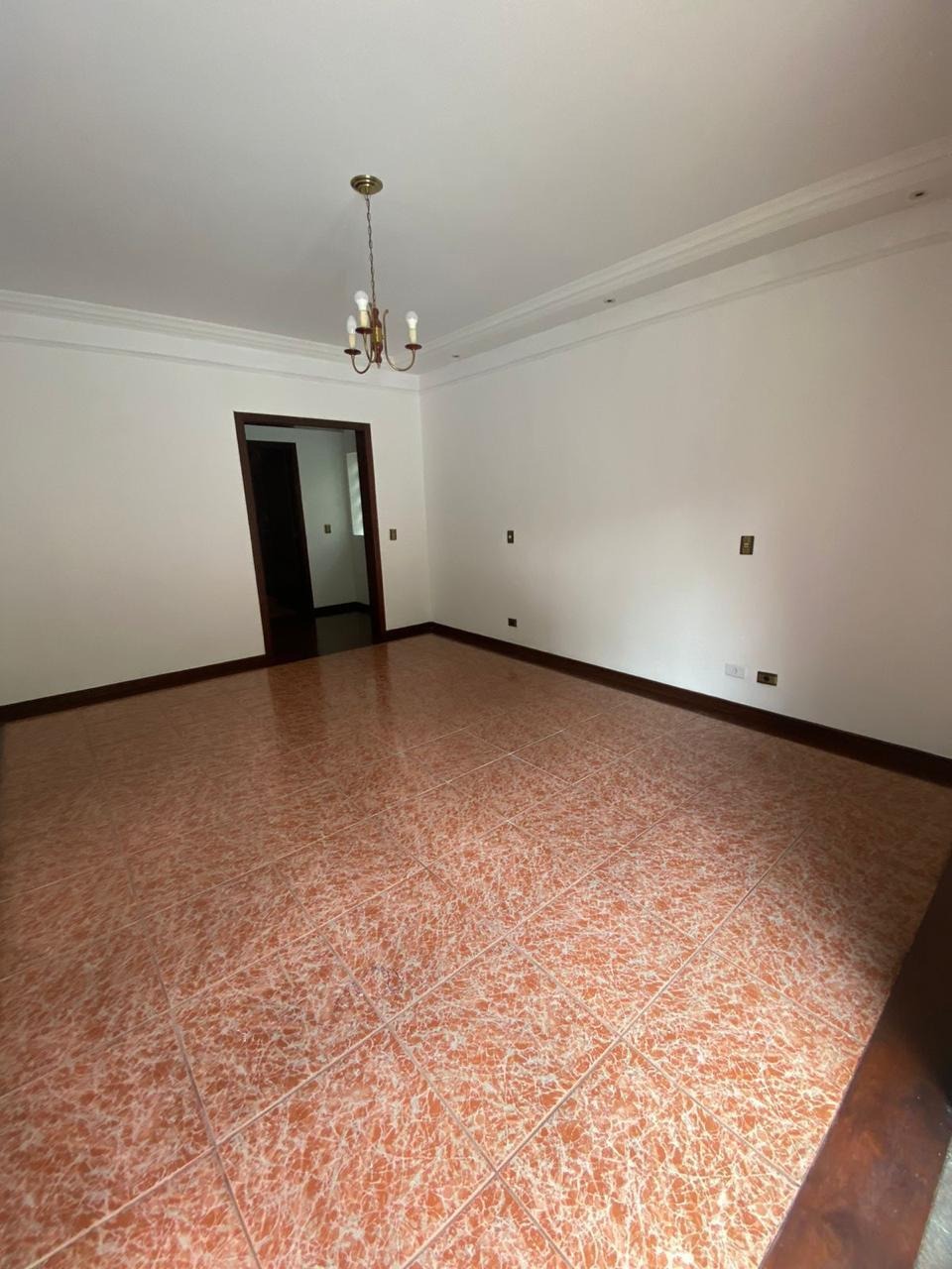 Casa de Condomínio para alugar com 4 quartos, 586m² - Foto 7