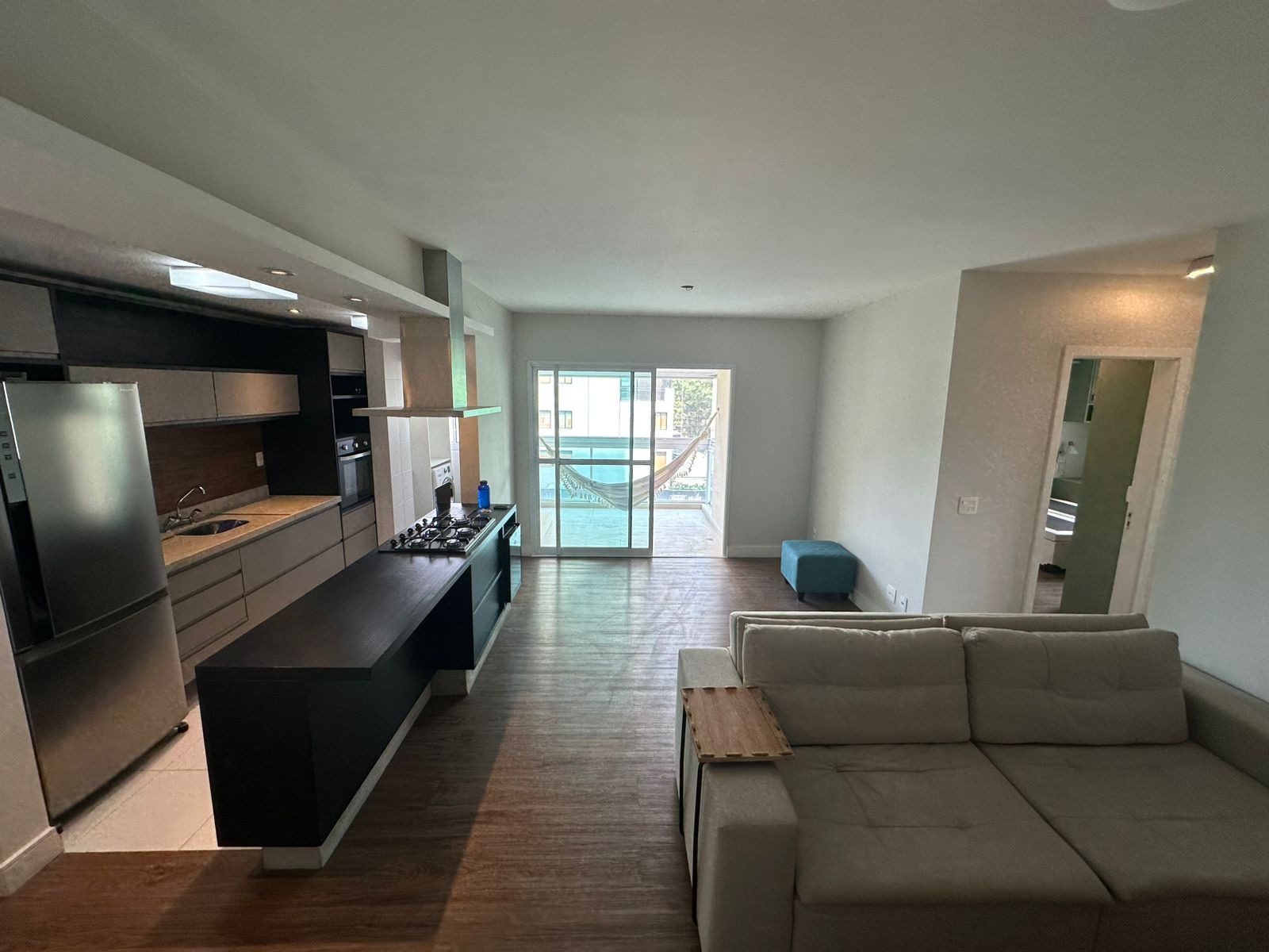 Apartamento à venda com 2 quartos, 76m² - Foto 1