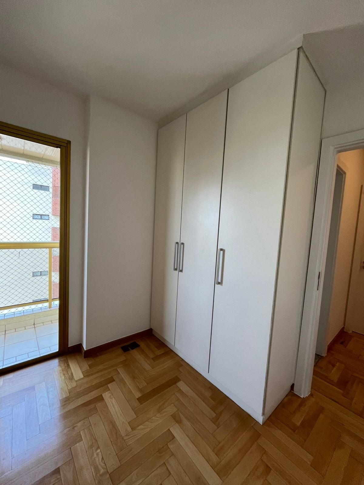 Apartamento para alugar com 3 quartos, 107m² - Foto 11