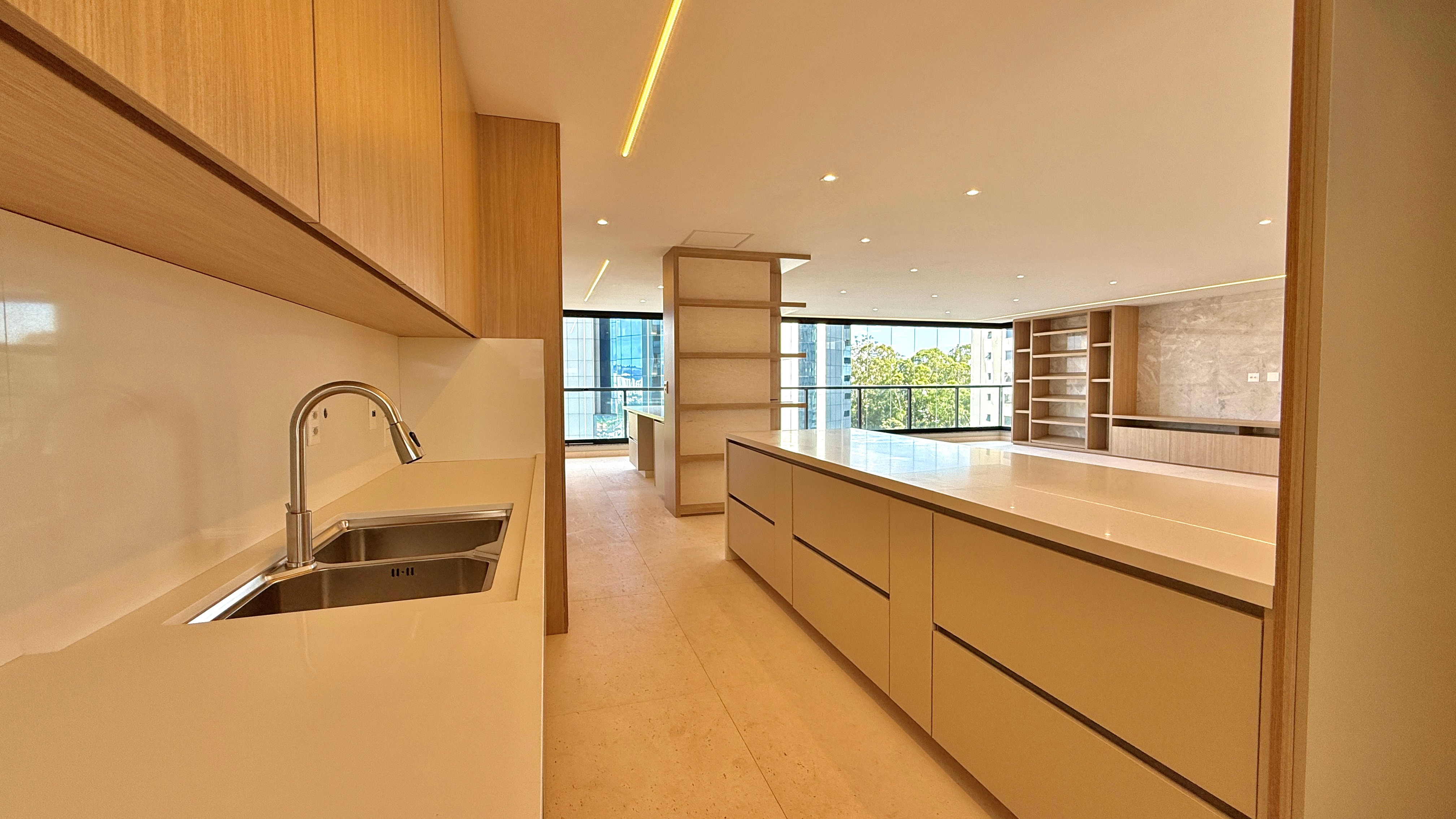 Apartamento à venda com 4 quartos, 281m² - Foto 11