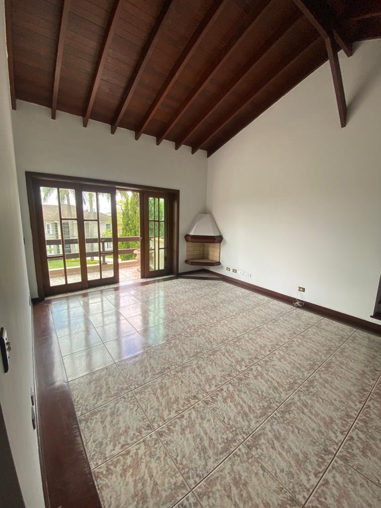 Casa de Condomínio para alugar com 4 quartos, 586m² - Foto 11