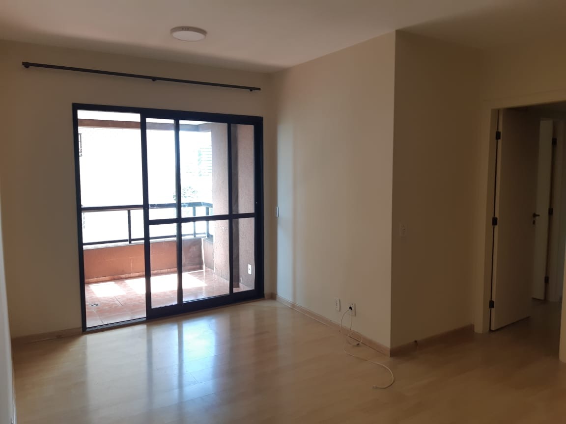 Apartamento para alugar com 3 quartos, 84m² - Foto 1